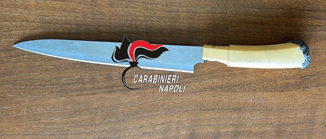 Lite tra extracomunitari sul bus, spunta un coltello: arrestato
