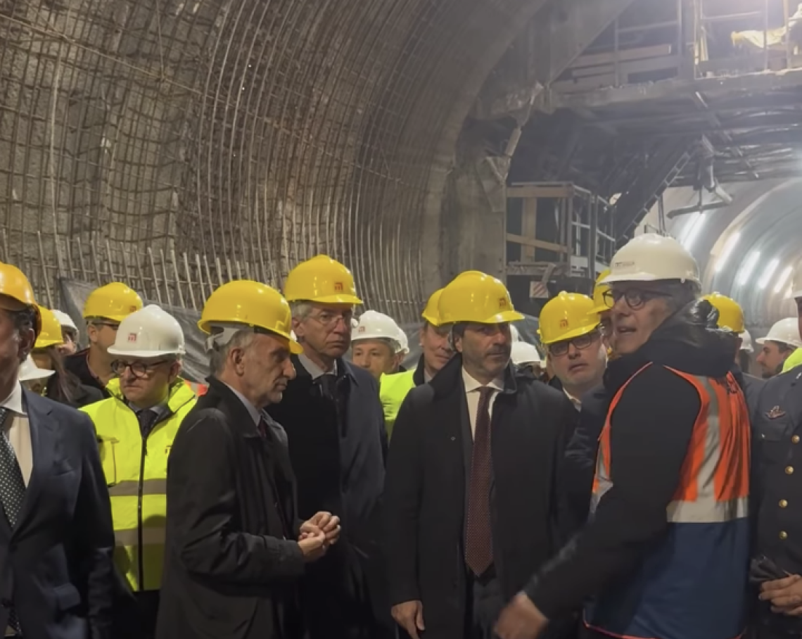 Abbattuto il diaframma della stazione Eav Di Vittorio, Capodichino &egrave; pi&ugrave; vicino