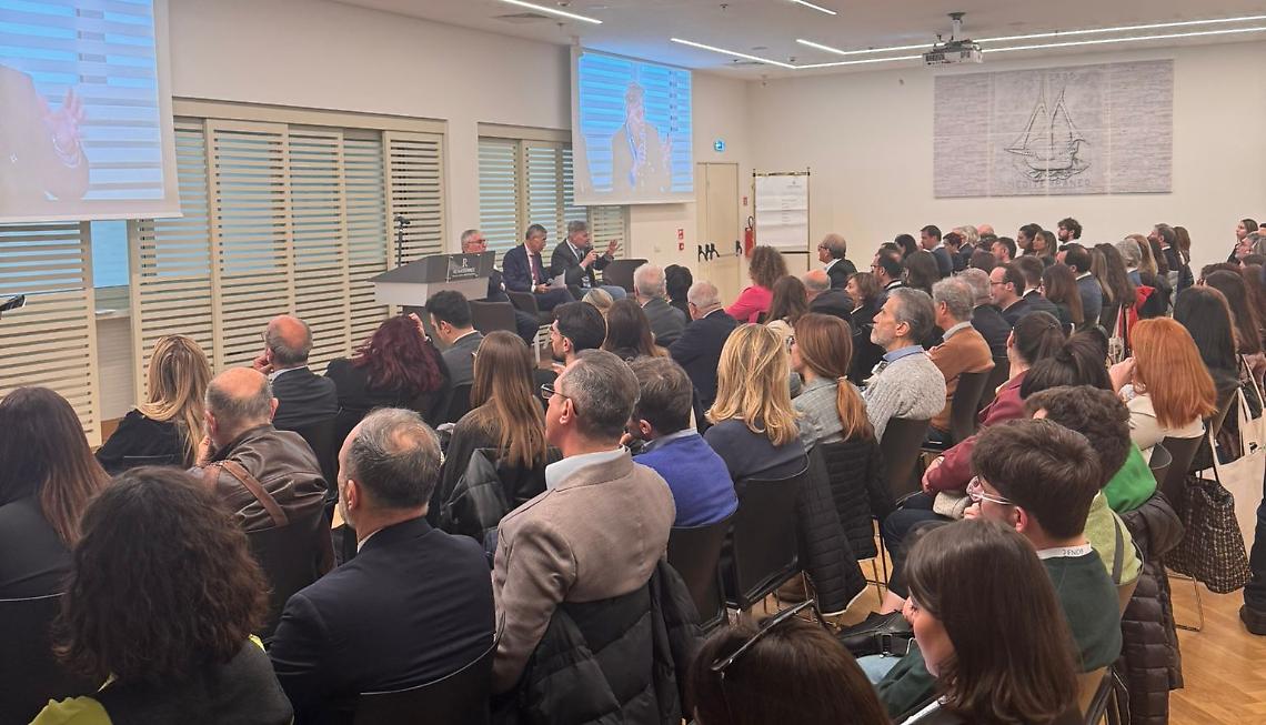 La medicina guarda allo spazio: Napoli al centro della ricerca biologica