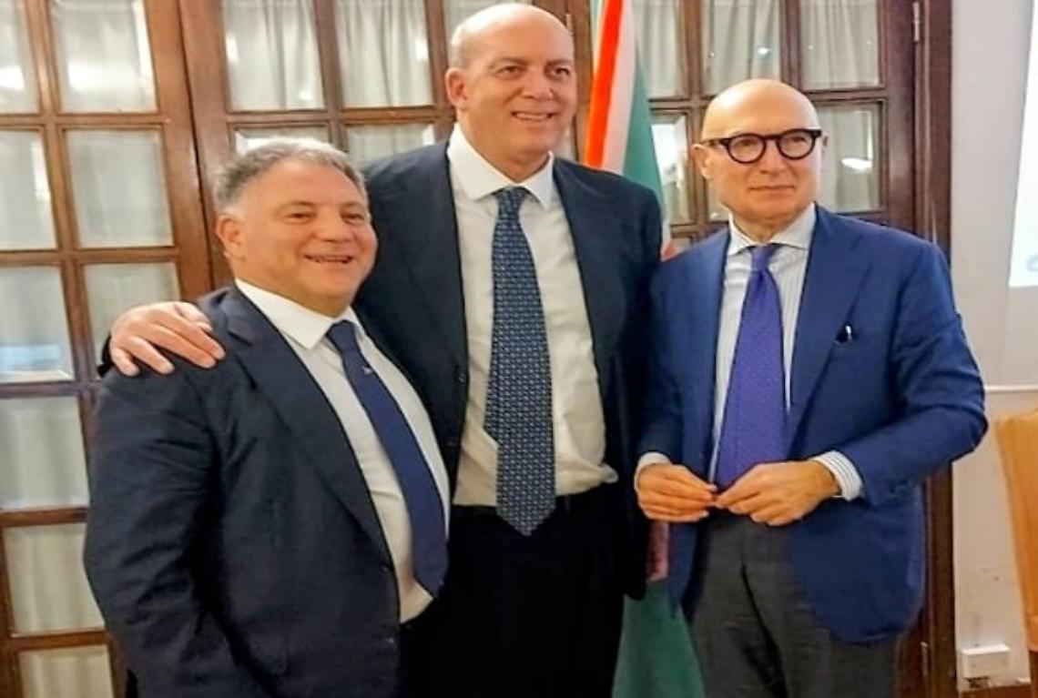 &ldquo;Il mistero del sigillo reale&rdquo;, nel romanzo di Franco Maldonato rivivono gli anni &rsquo;70 