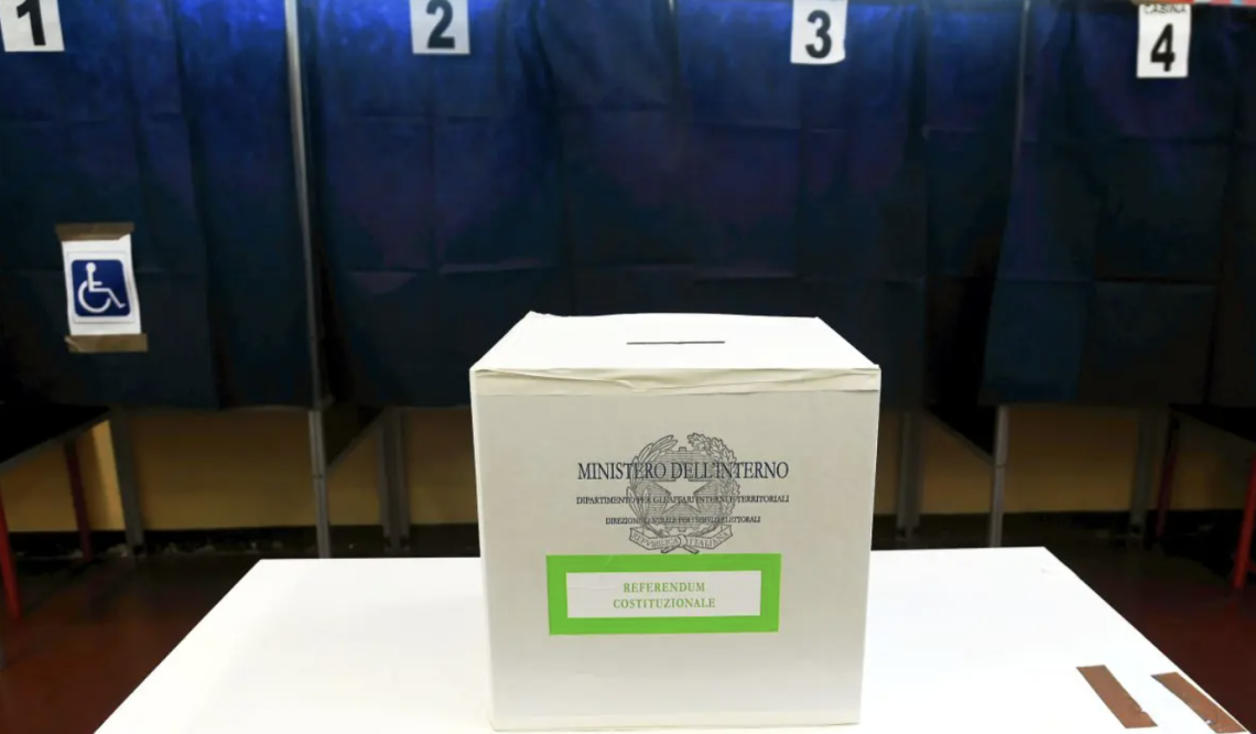 Referendum giustizia, seggi aperti: affluenza decisiva, non c'&egrave; quorum