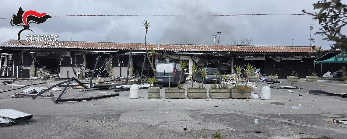 Esplode locale commerciale in ristrutturazione