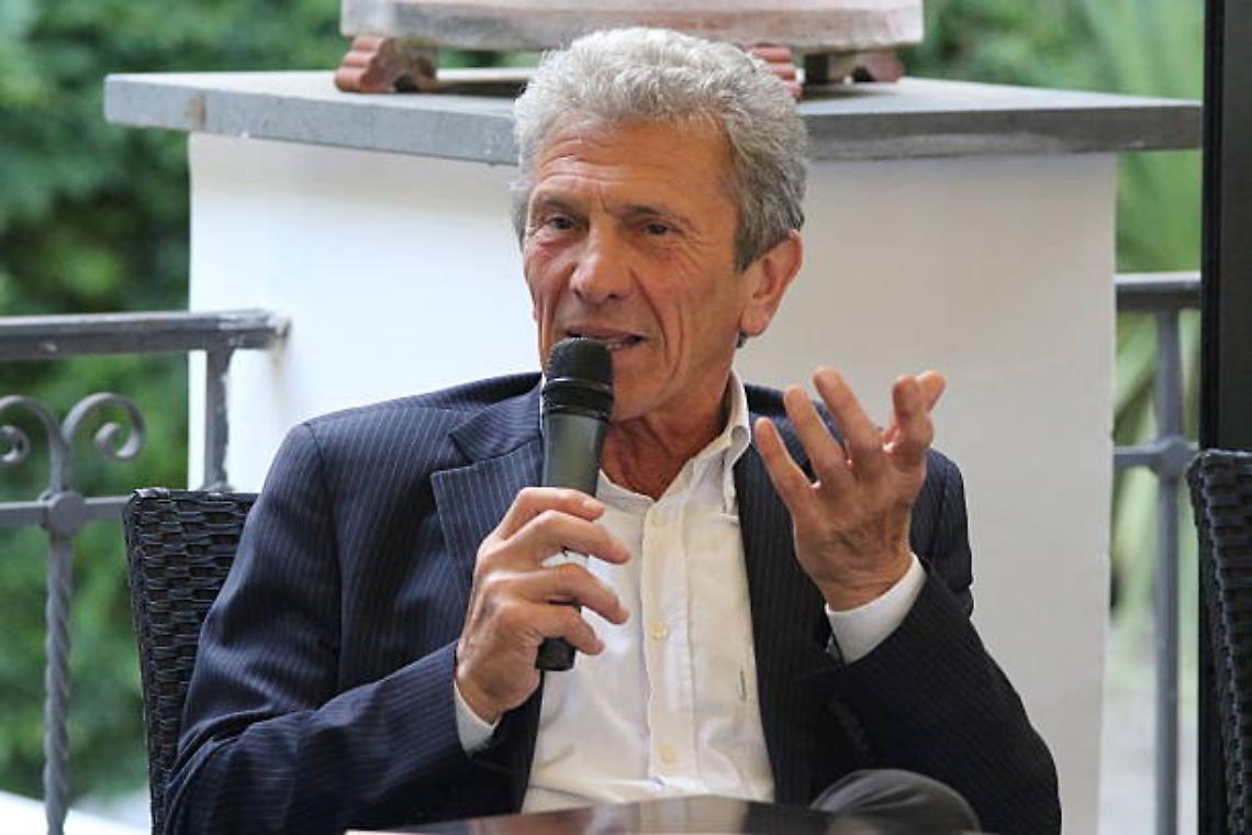 Addio a Beppe Savoldi, il mister 2 miliardi del Napoli