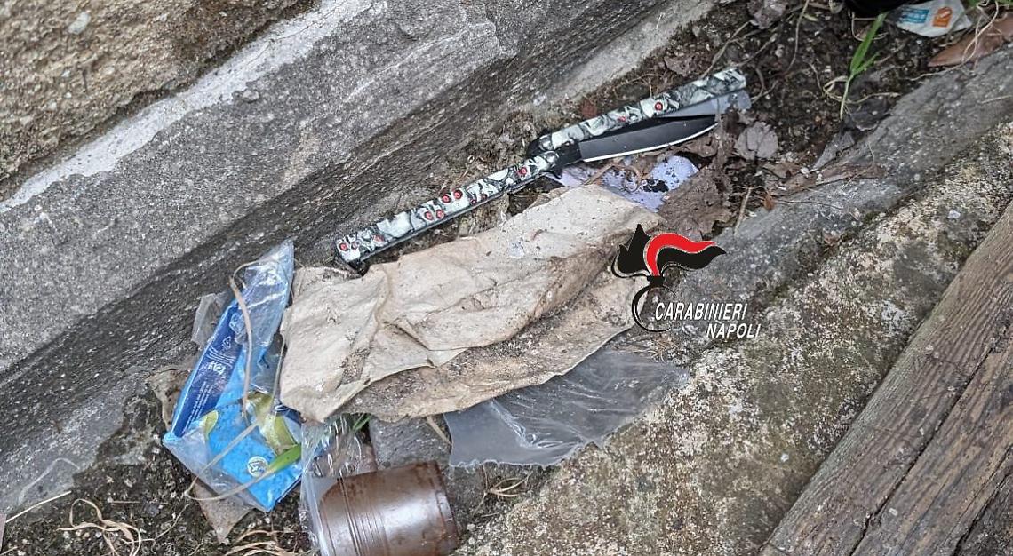 Napoli, 14enne accoltellato nei bagni di scuola: denunciati due minorenni