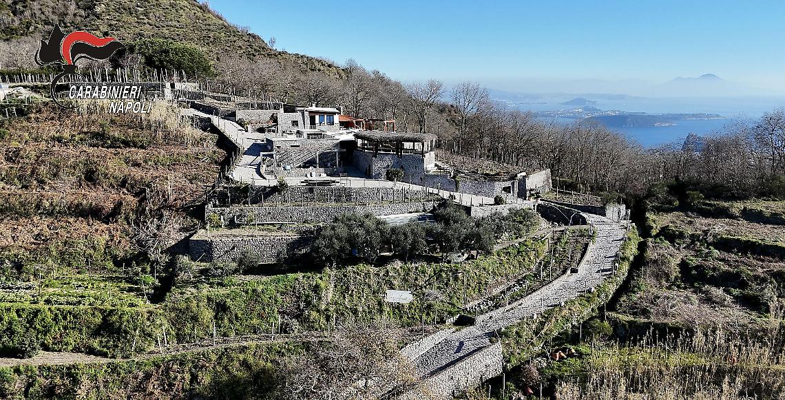 Abusiivismo edilizio scoperto con il drone
