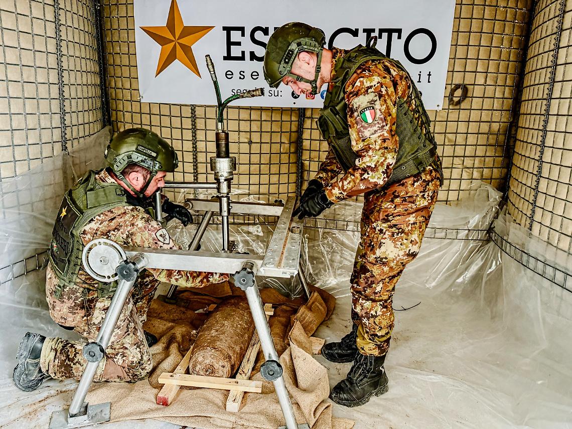 Rimossi ordigni bellici nel Salernitano, chiusa anche autostrada A2