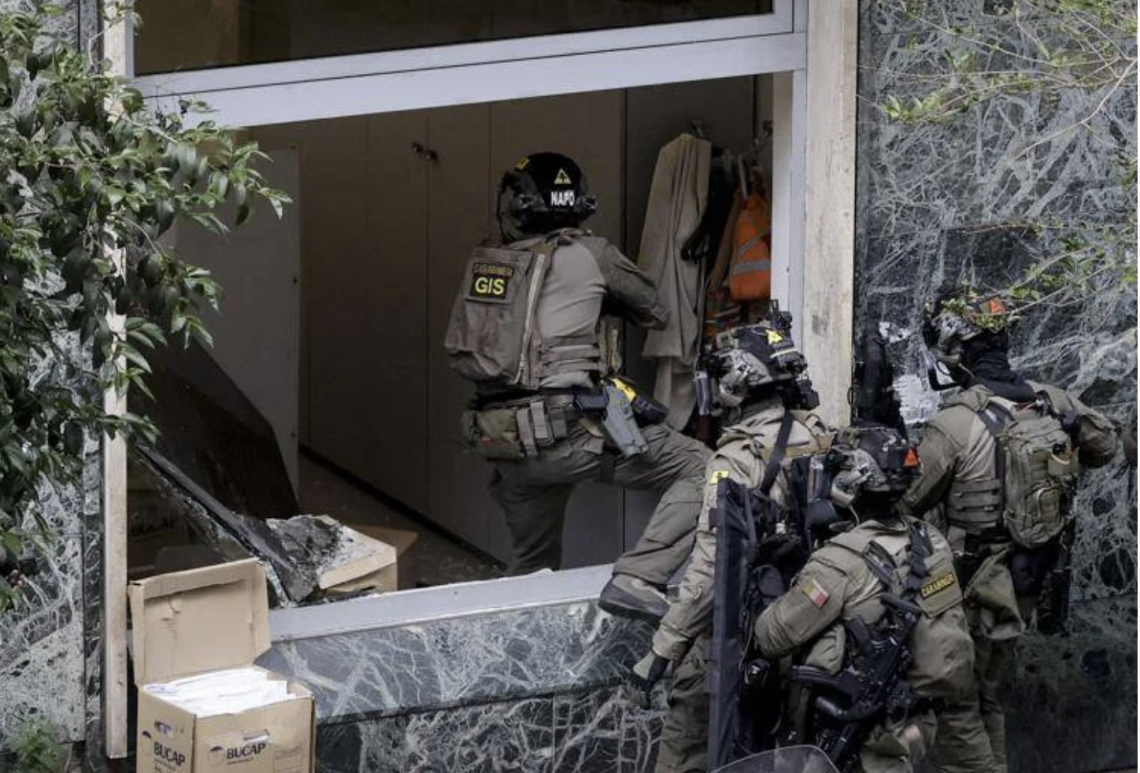 Banda del buco, trovati gli attrezzi: al vaglio le immagini delle telecamere