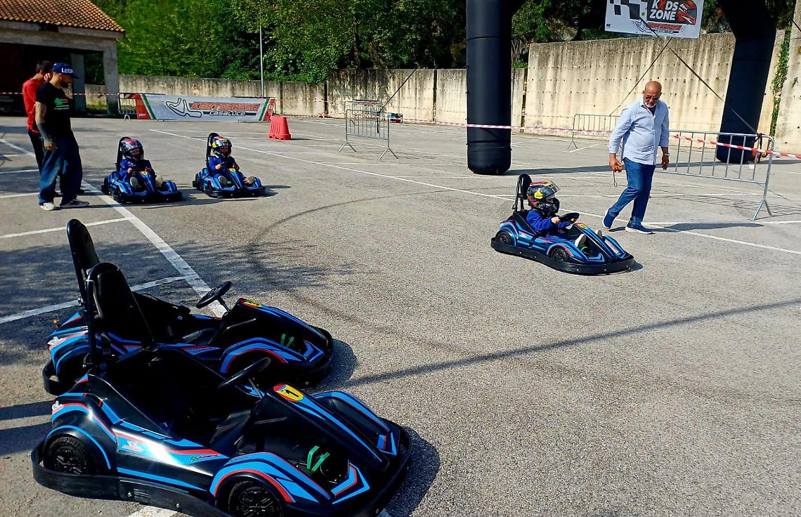 Piccoli piloti crescono tra sicurezza e divertimento