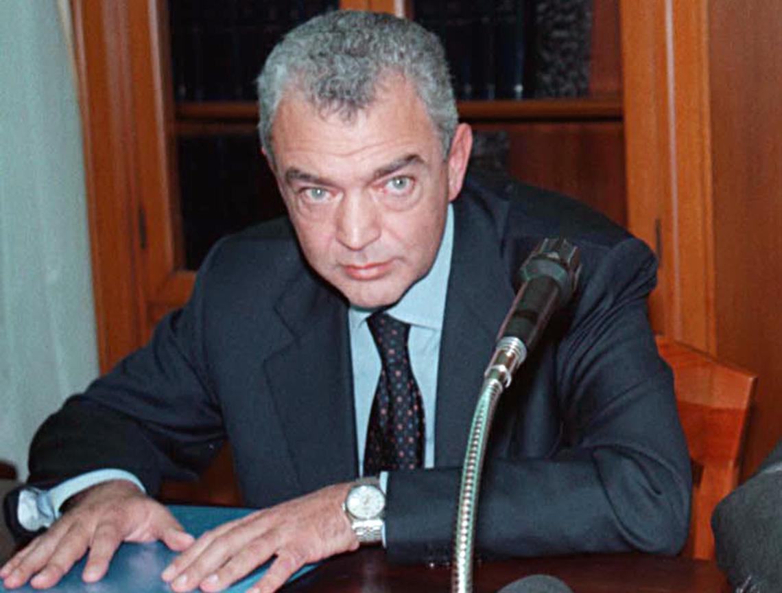 Primarie, Di Nardo (Idv) rinuncia: «Non crediamo a quelle campane»