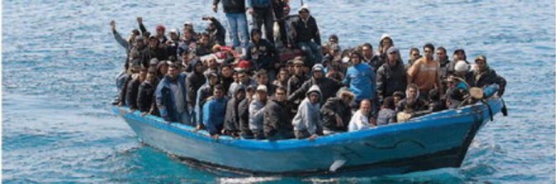 Tragedia in mare, i superstiti del naufragio: «Oltre 300 morti»