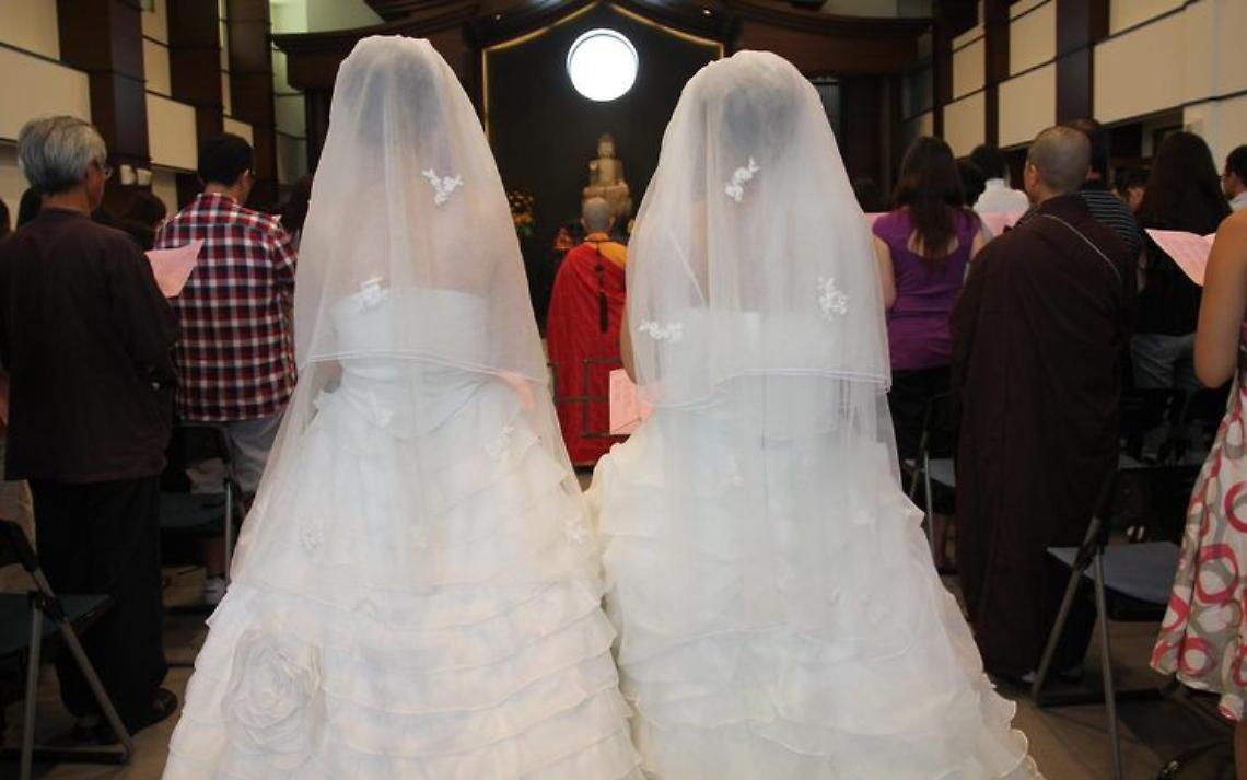Bocciate le coppie gay, <br>la Cassazione: nessun matrimonio