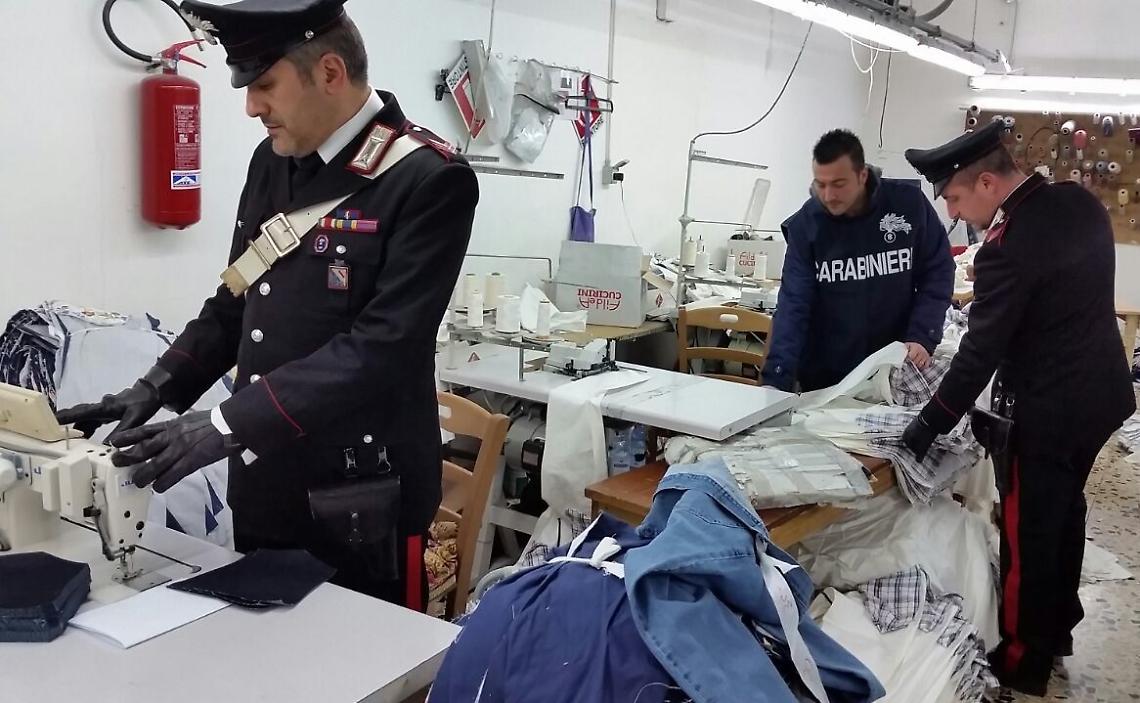 Lavoro nero, chiuse due aziende tessili e sanzionati i titolari del Bangladesh