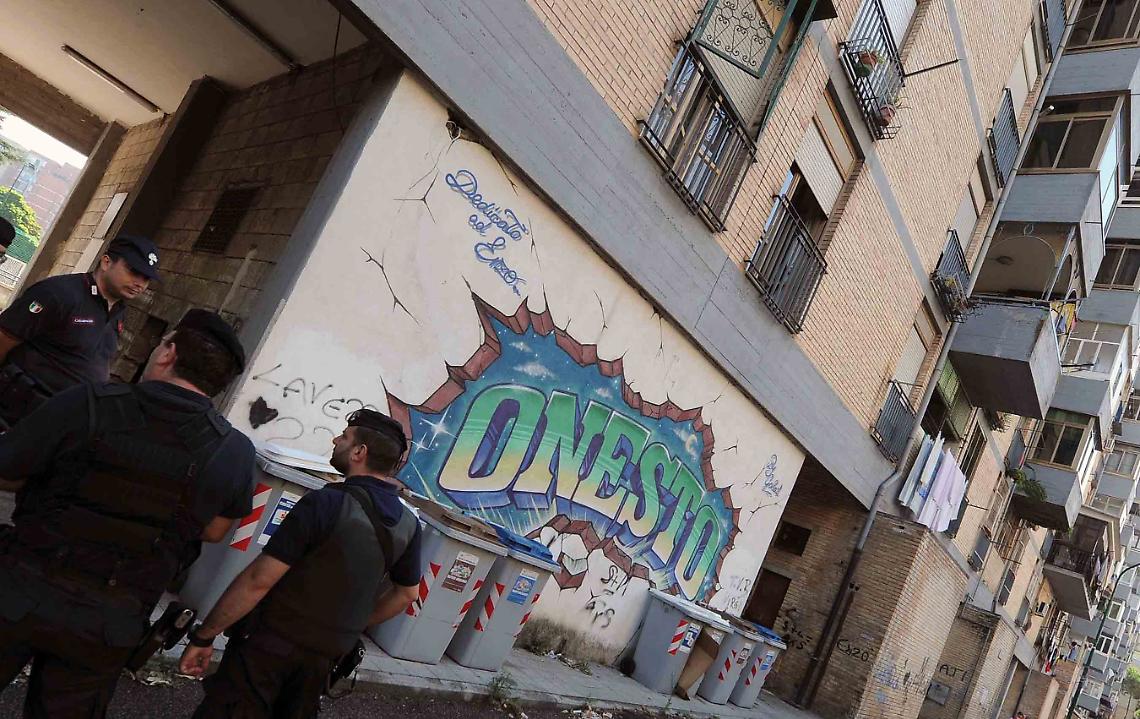 A Scampia torna il micidiale kobret: un arresto