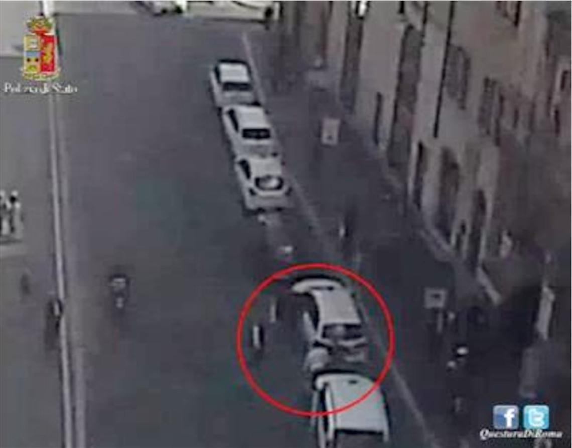 Roma, anziano picchiato <br>da tassista <br>per il parcheggio