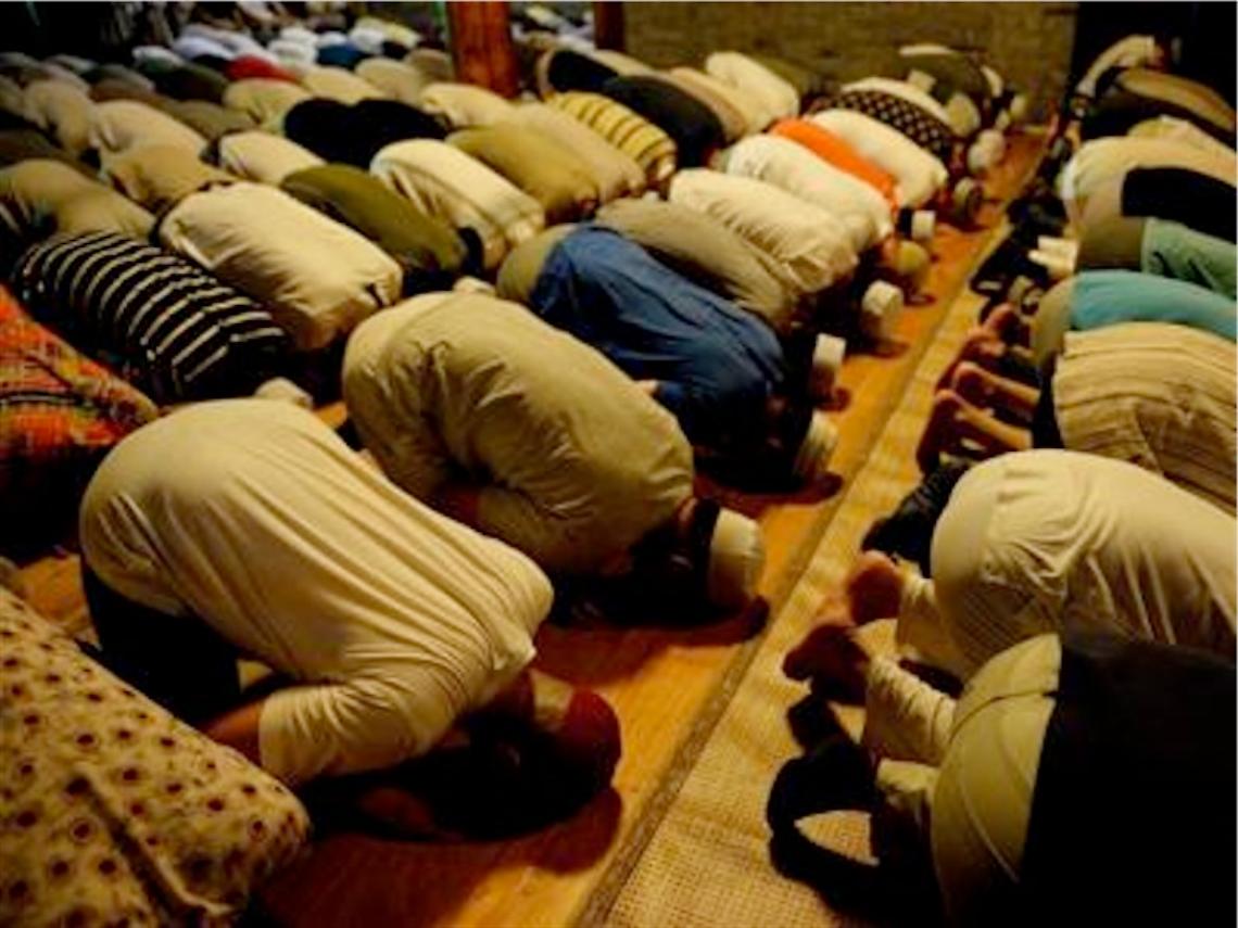 Non digiunano per il Ramadan, due minori crocifissi dall'Isis