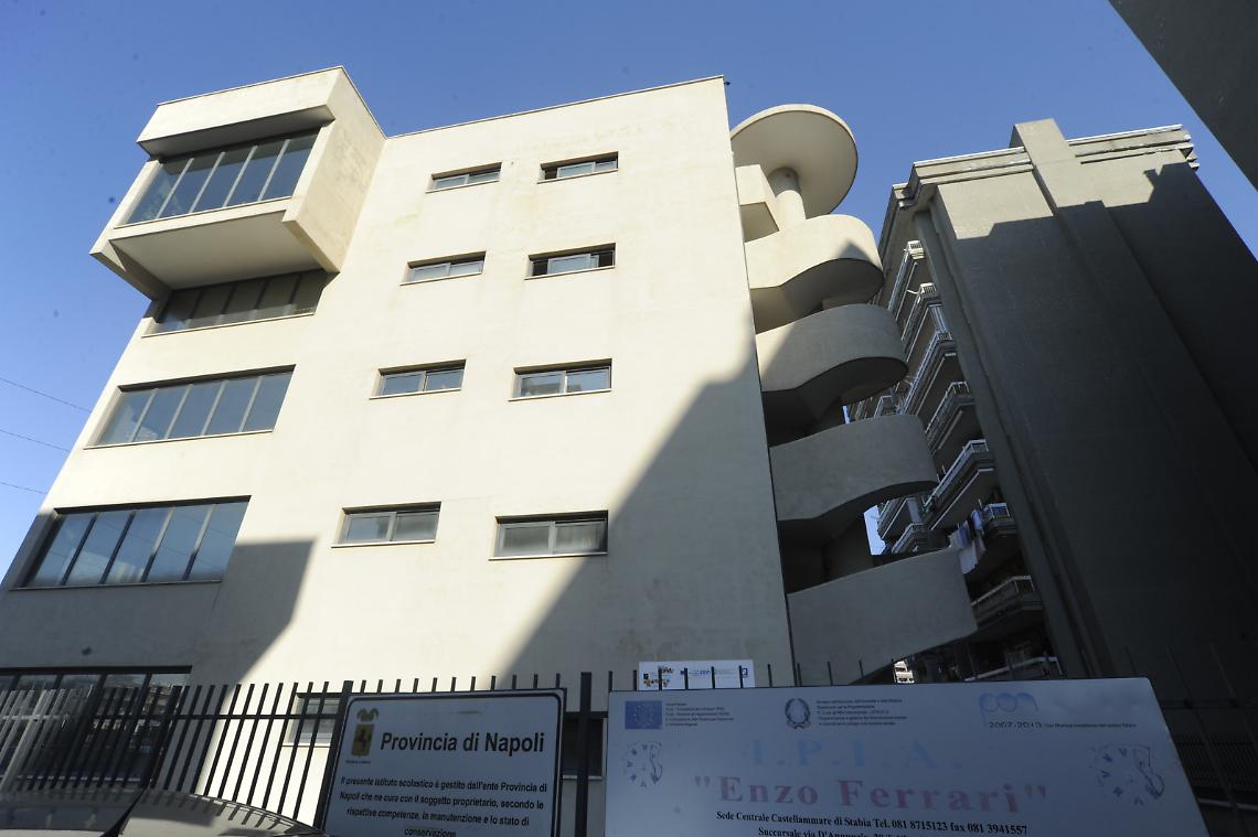 La strage di Miano, il killer aveva un arsenale sotto al letto. Il pm pronto ad accusarlo di strage