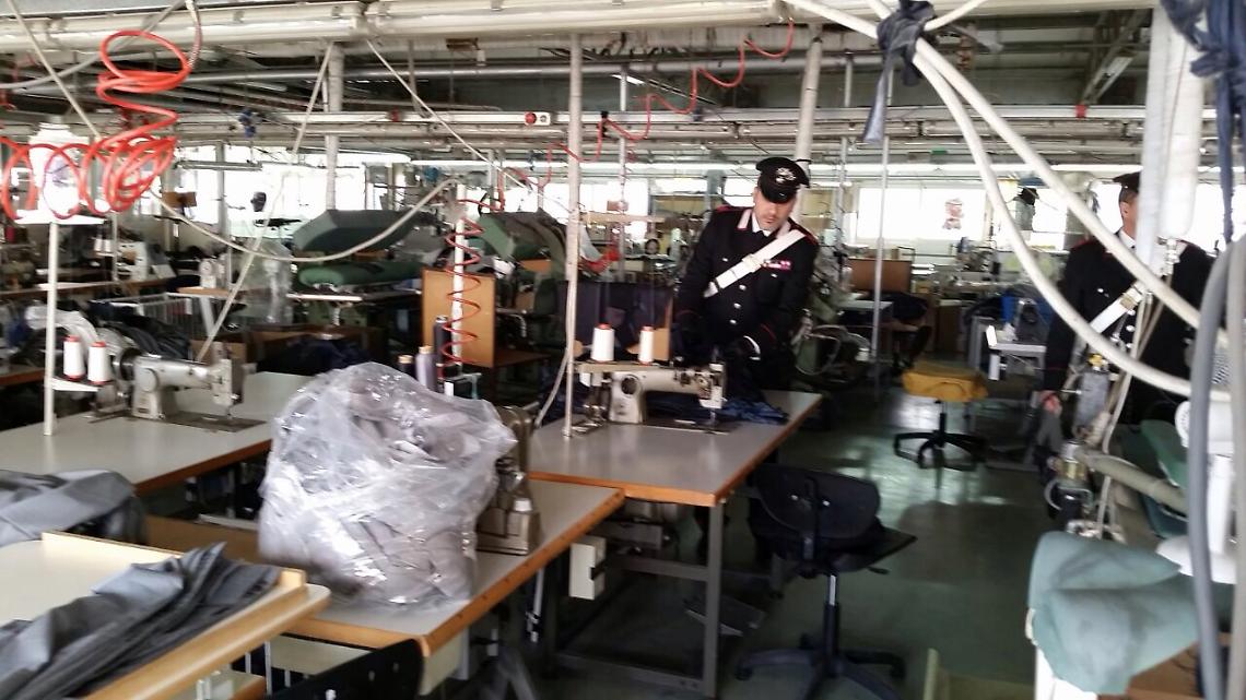 SANTA MARIA LA CARITA'. Chiusa azienda tessile. Su 60 dipendenti,40 al nero