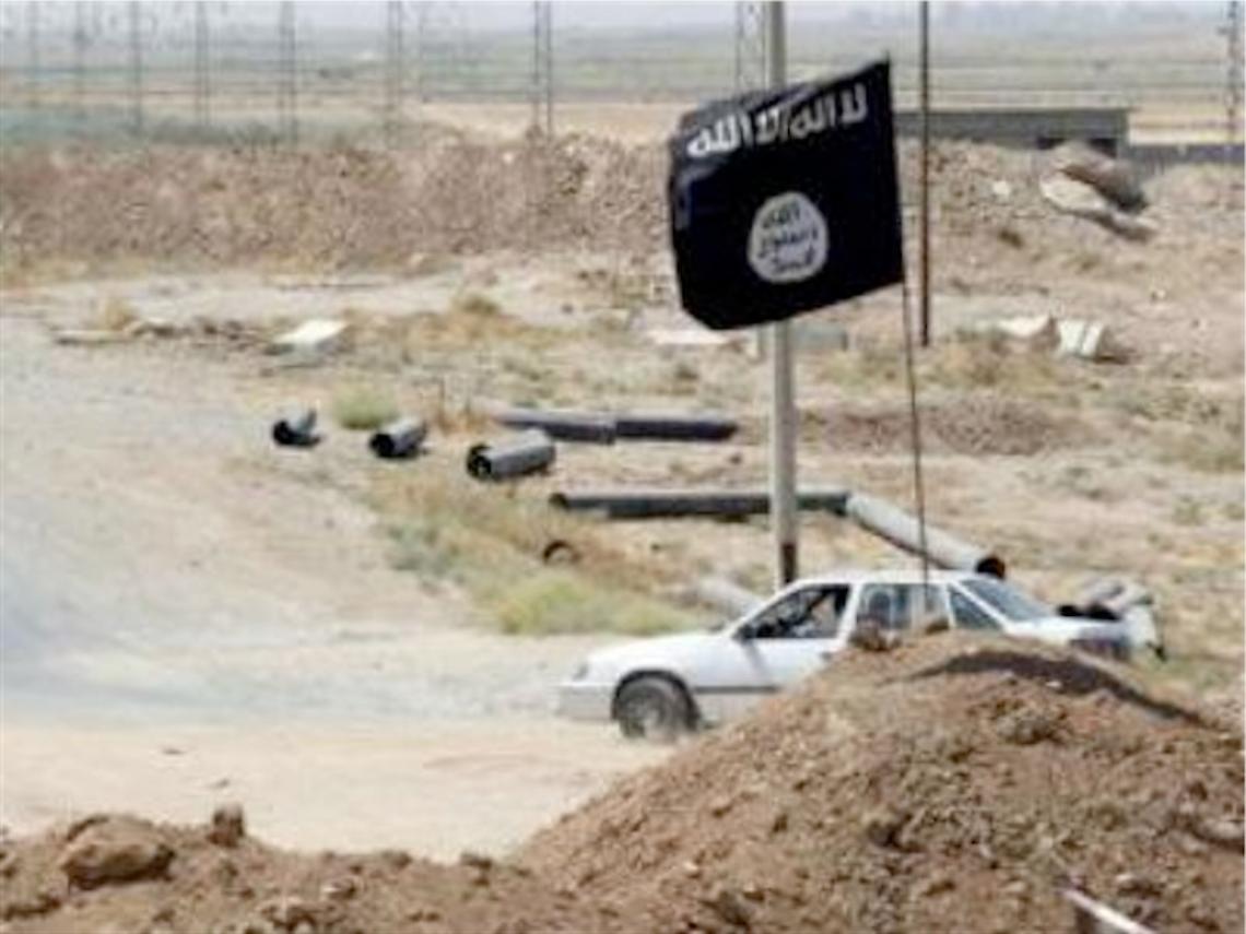 Iraq, fossa comune con 70 soldati uccisi dall'Isis