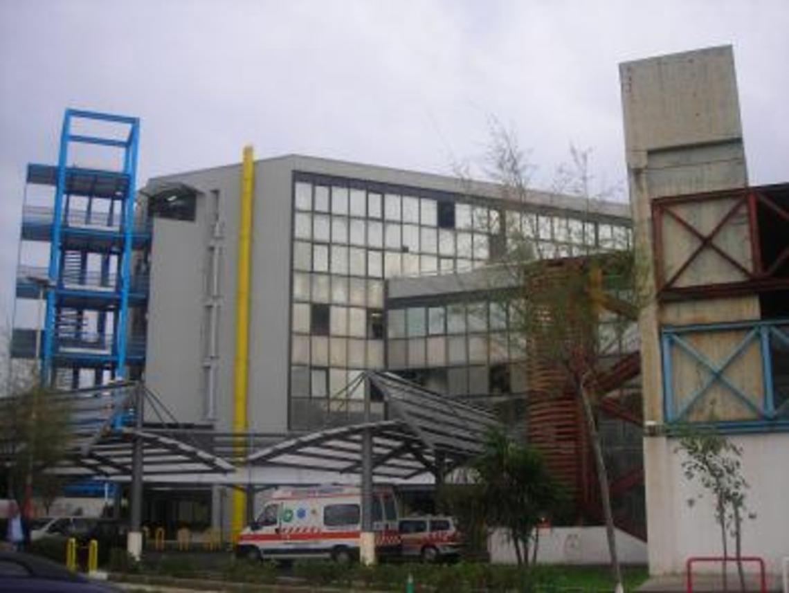 Pozzuoli, neonato ucciso in culla da un rigurgito: domani l'autopsia