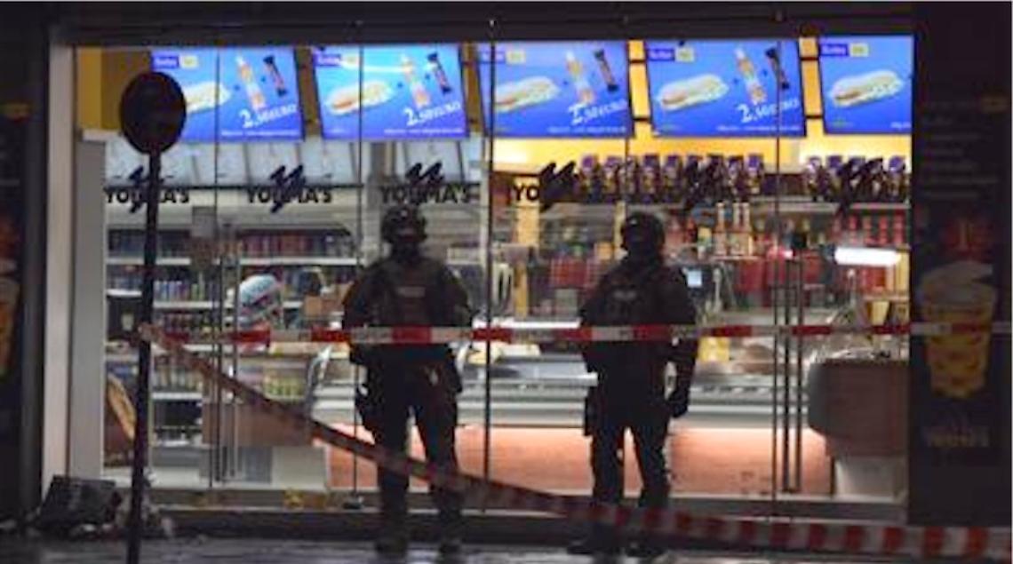 «Rischio attacco suicida»: a Monaco evacuate due stazioni