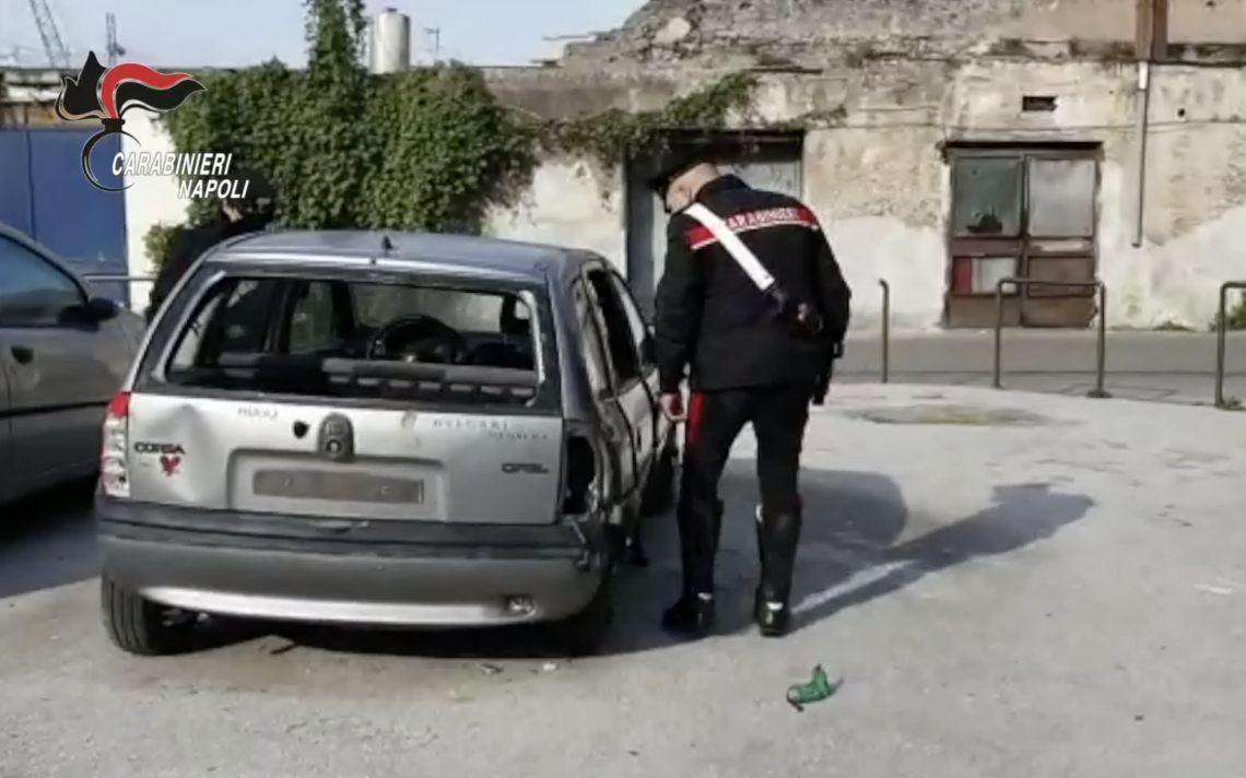 Ricettazione e riciclaggio di auto, 17 misure cautelari