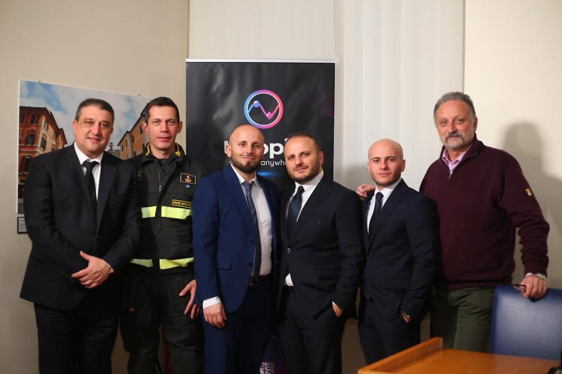 TLC. Twopit: comunicheremo come i delfini. Brevetto innovativo, dei fratelli Costanzo, è sostenuto da Ciro Polese della Sonrisa