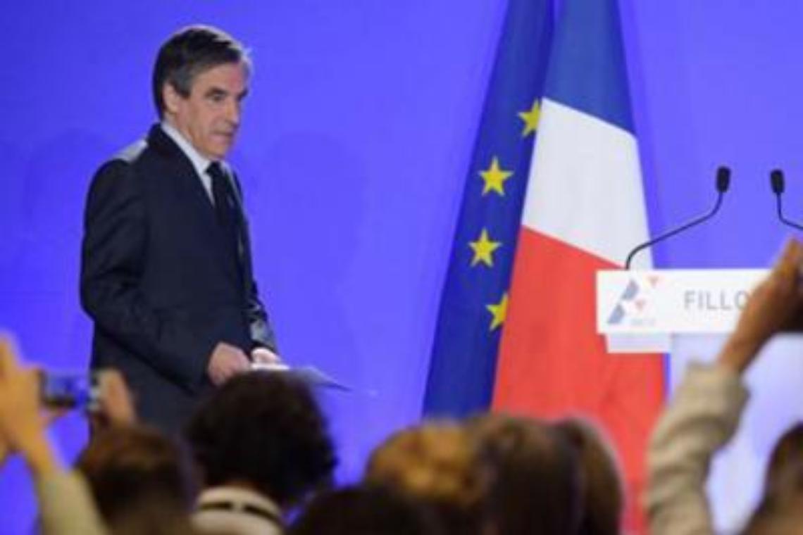 Bufera su Fillon, lui non molla: «Sarò incriminato ma non mi ritiro"