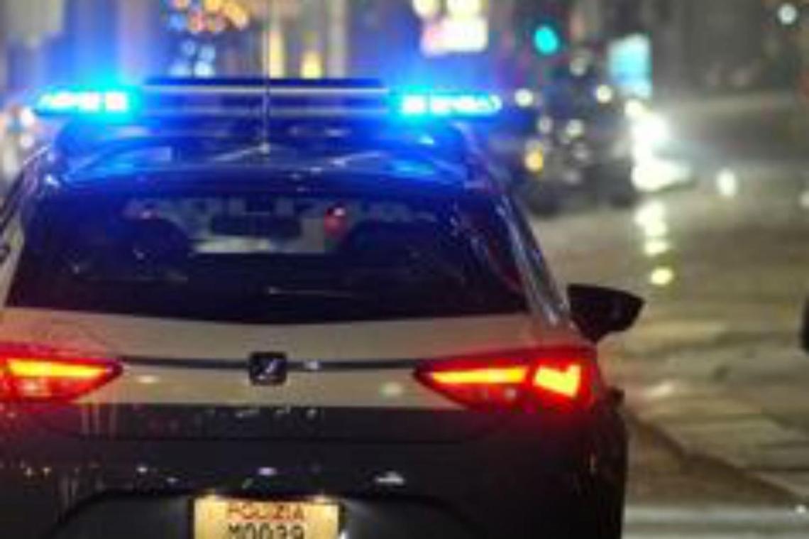 Sparatoria nella zona di Varcaturo, 40enne ferito a una mano