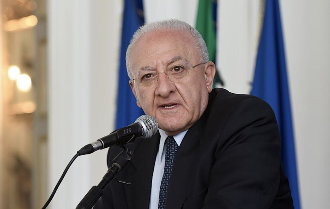 Variante Delta in Campania, De Luca: «Ragazzi tornati da Maiorca positivi»
