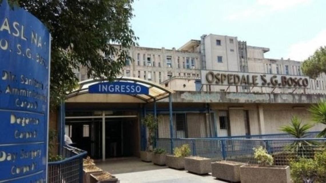 Caldo torrido, bottiglie d'acqua gratis ai degenti negli ospedali