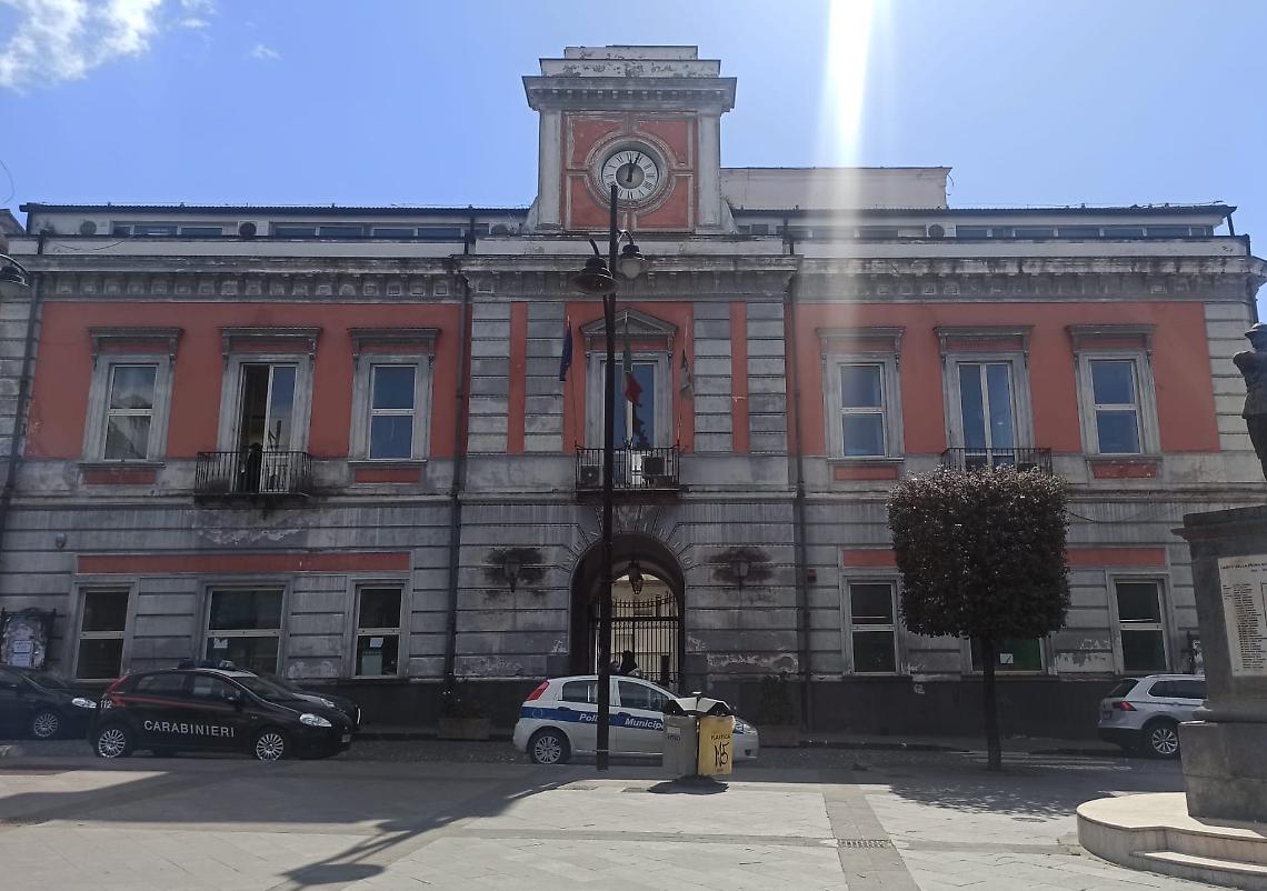 Arzano, bufera giudiziaria sul Comune: sette indagati