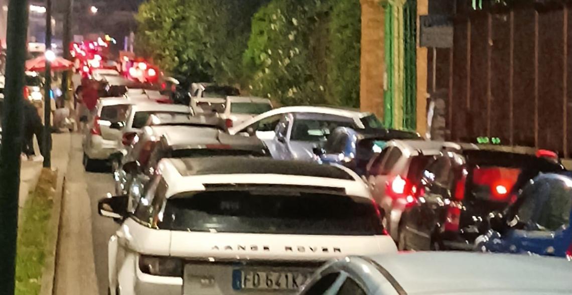 Fuorigrotta, traffico in tilt. Dopo il live di Marracash quartiere paralizzato 