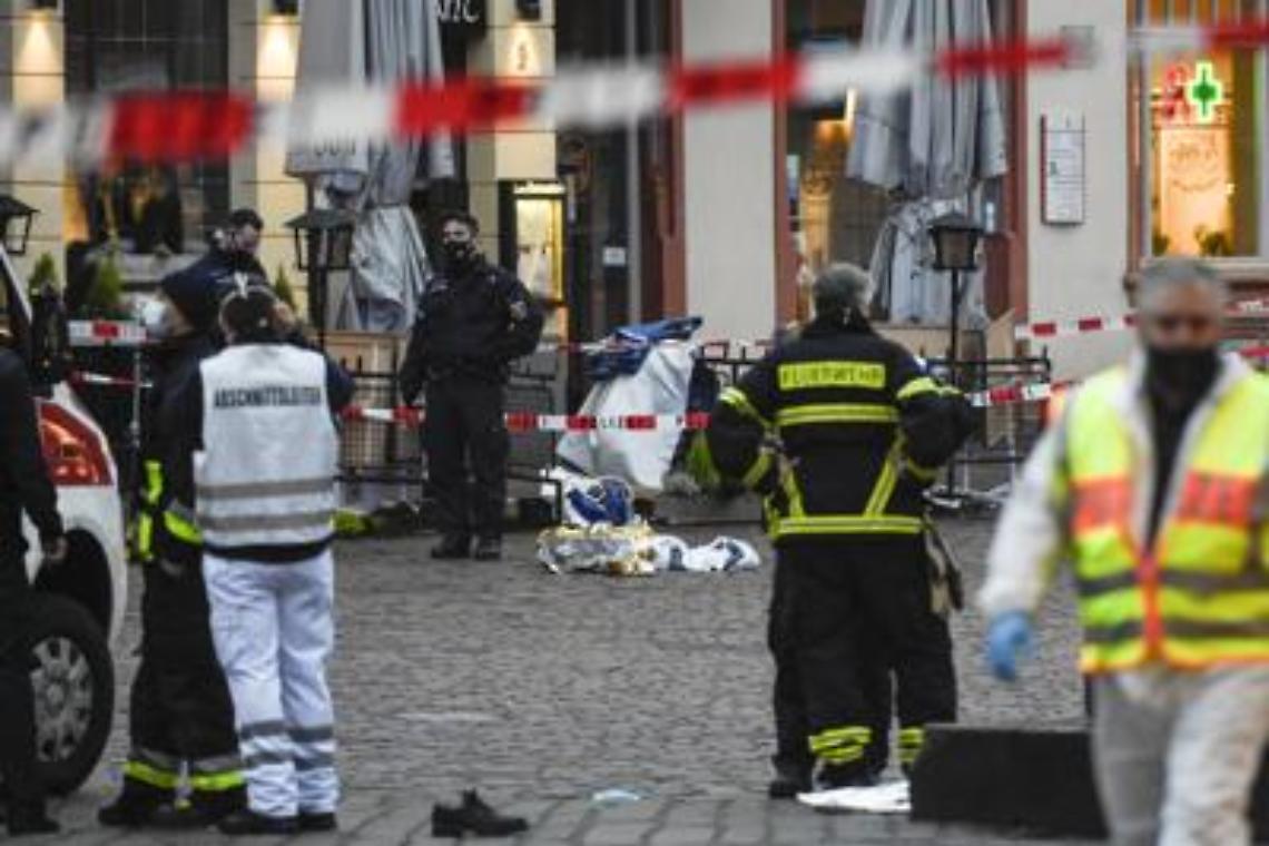Treviri, auto contro folla: morti e feriti, arrestato 51enne