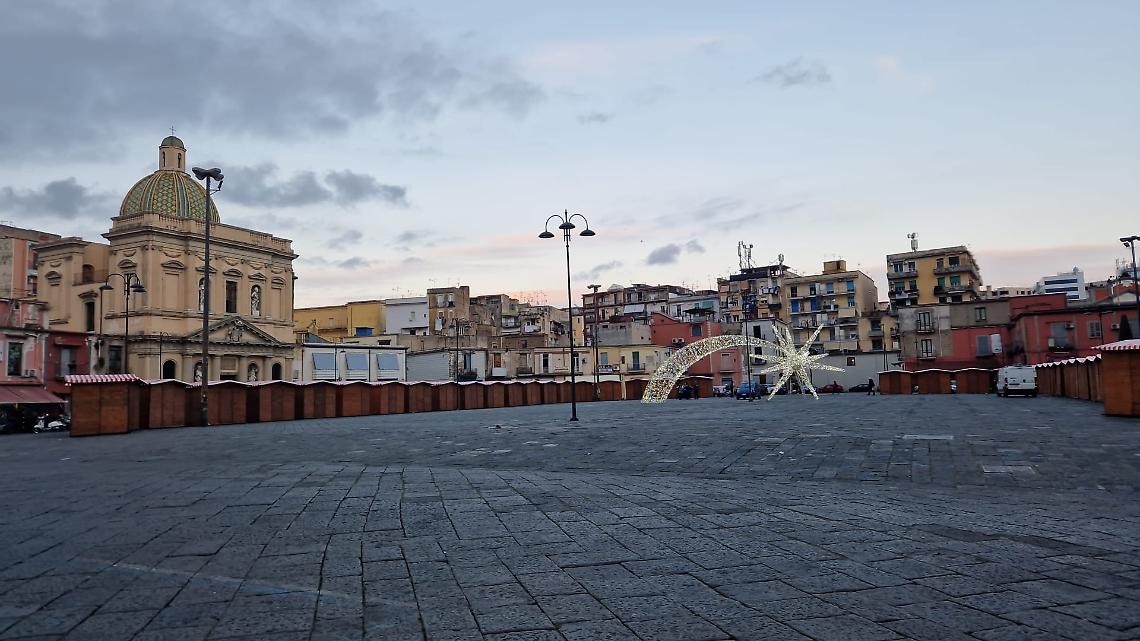 Befana in piazza Mercato, tre giorni di iniziative