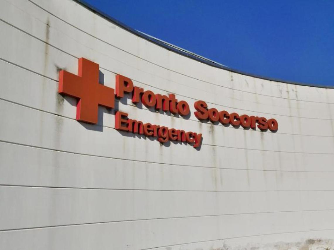 Medici pronto soccorso: «Tanti ricoveri per mix virus respiratori, non solo anziani»