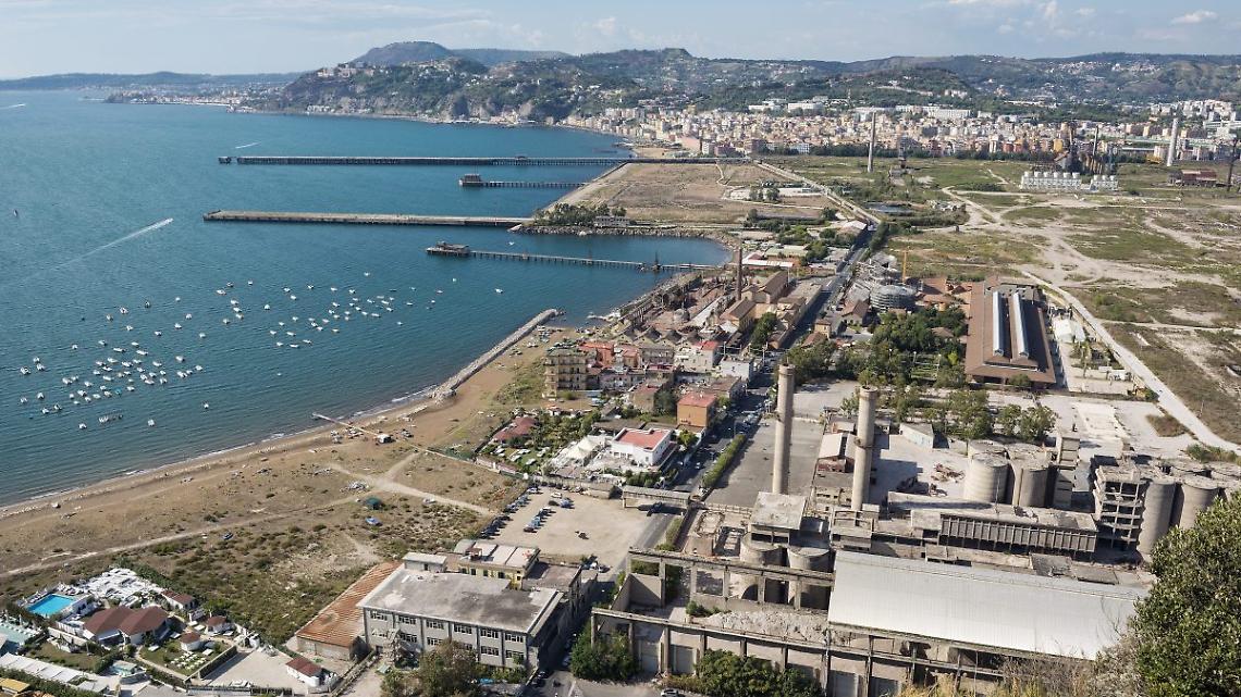 Bagnoli, Manfredi: &laquo;Il bagno a mare nel 2031&raquo;