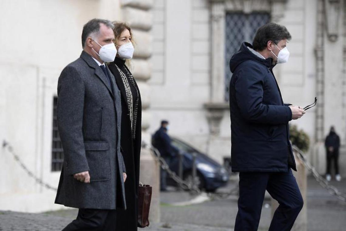 Scuola e covid, Lega non vota dl: «Discrimina tra bimbi vaccinati e non»