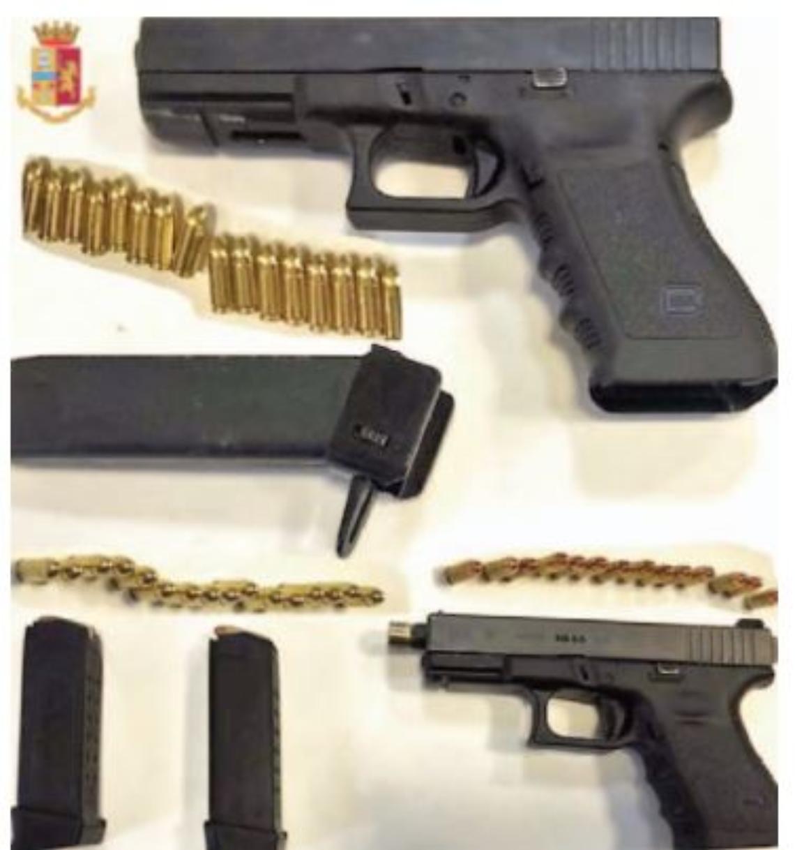 Trovate due pistole a Pianura