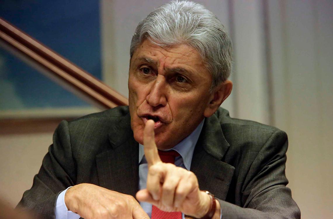 Bassolino: «Io contro de Magistris per salvare il Pd dal suicidio»