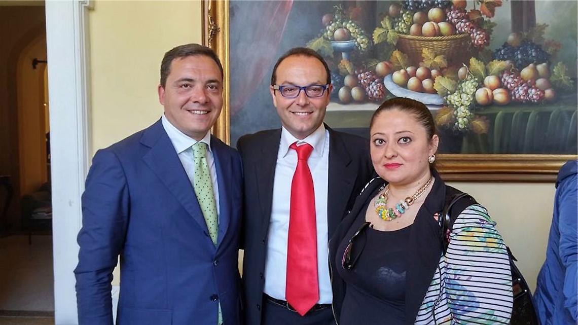 Inchiesta rifiuti, Oliviero si autosospende