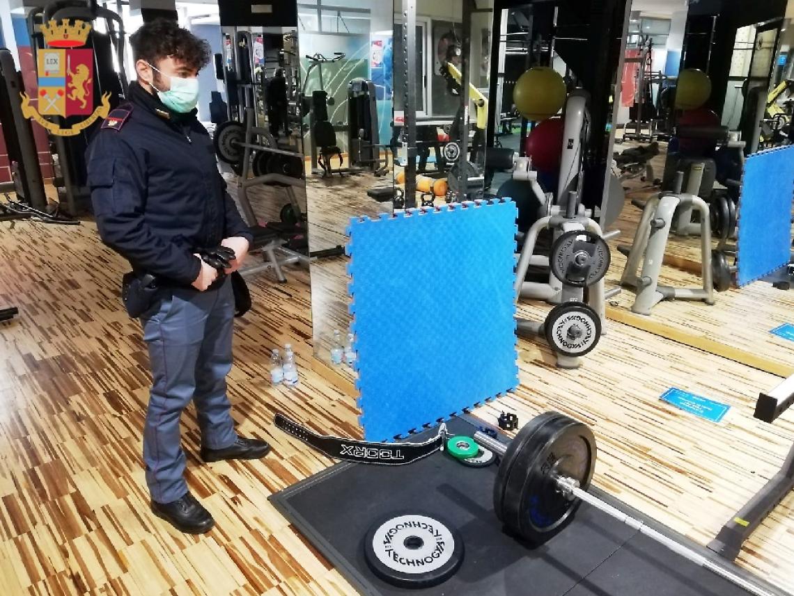 Palestra aperta all'Arenella, denunciate tre persone