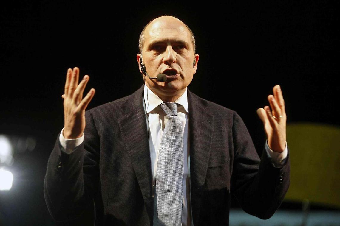 Cozzolino: «I fondi del reddito di cittadinanza vadano al risanamento idrogeologico»