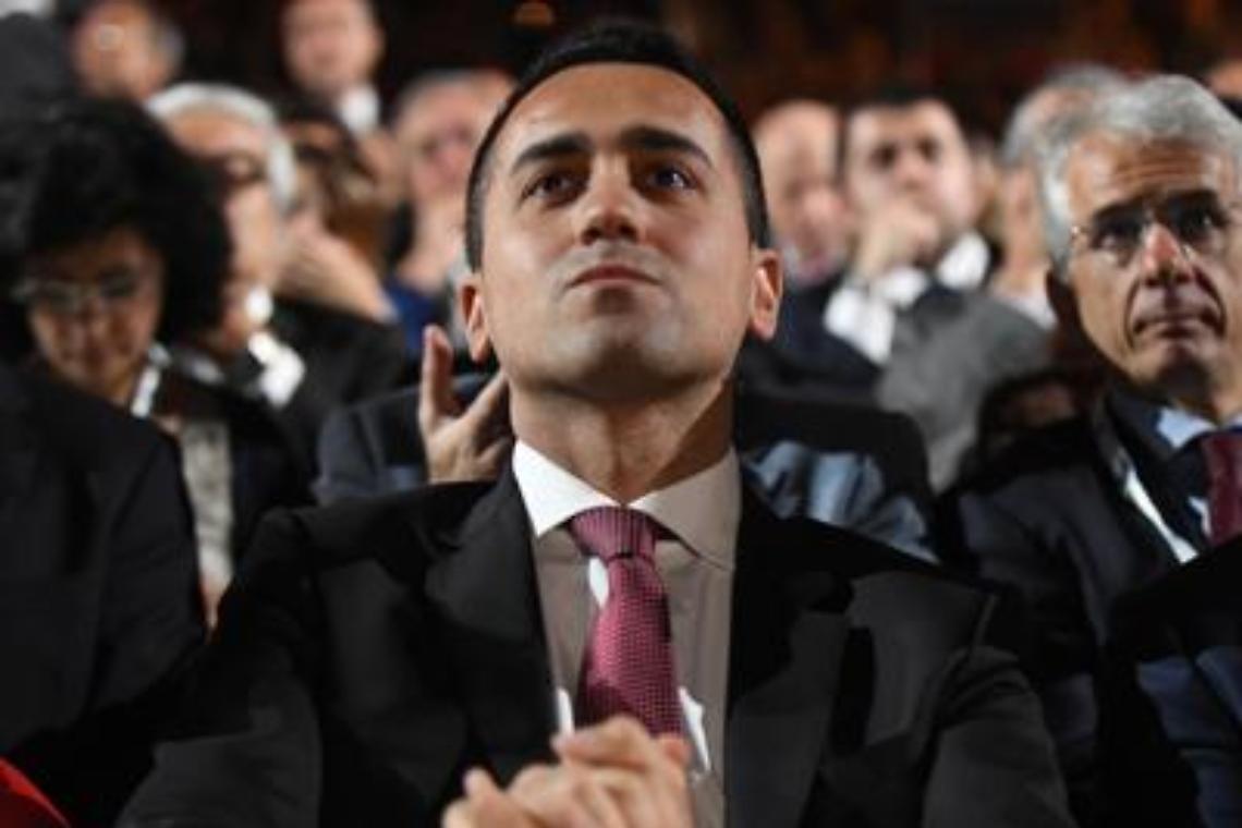 Di Maio a dissidenti: "Rispettate maggioranza"