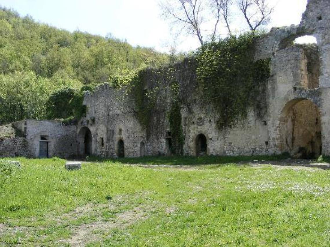 Monastero settecentesco in stato di abbandono, Procura ordina il sequestro