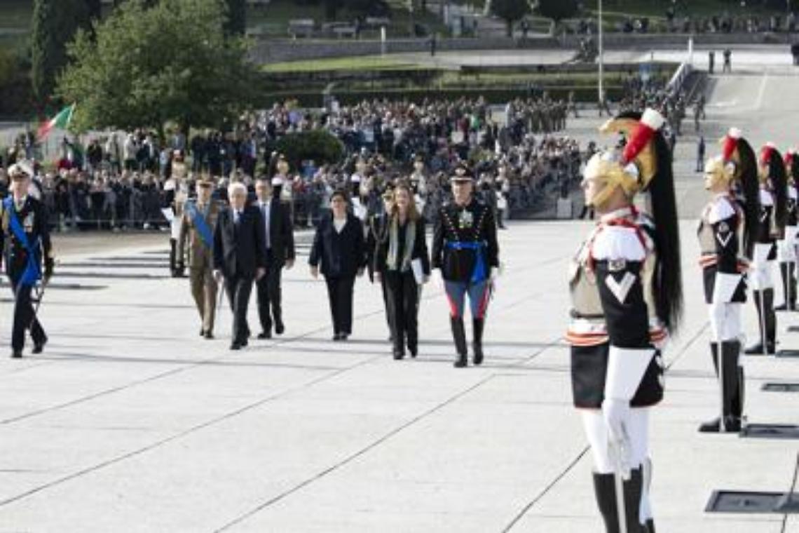 Mattarella: "Memoria come antidoto al rischio di nuove guerre"