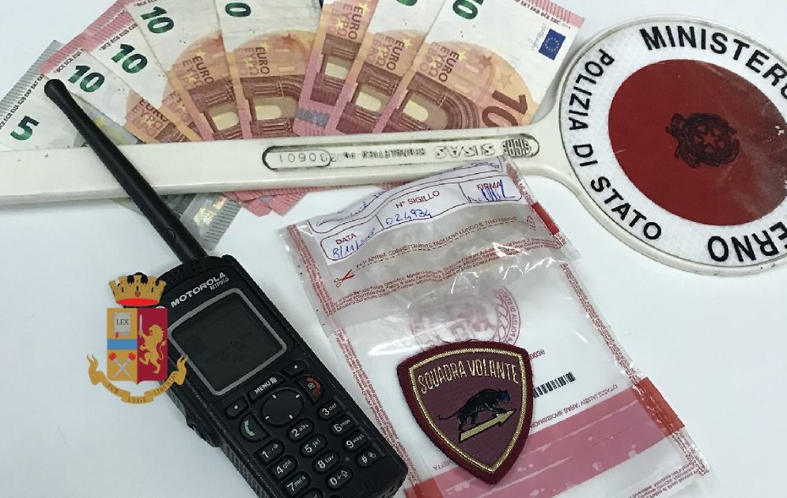 Eroina in tasca, pusher beccato mentre tenta di rientrare a casa