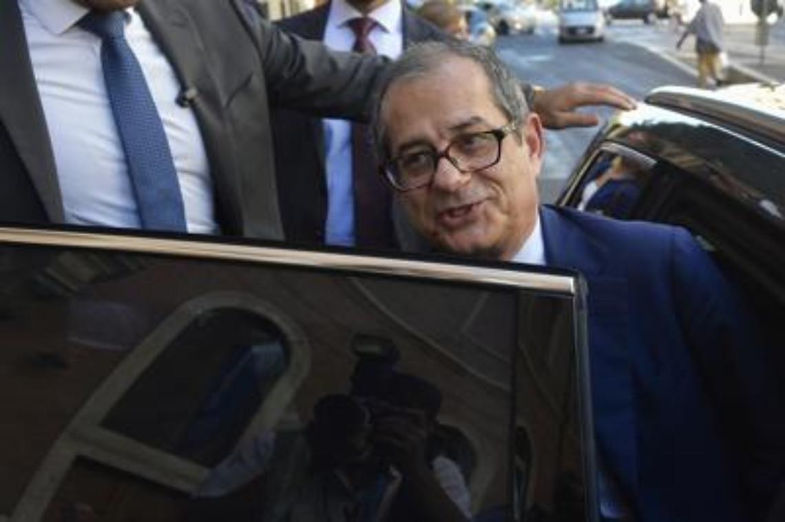 Tria: "Patrimoniale sarebbe suicidio"