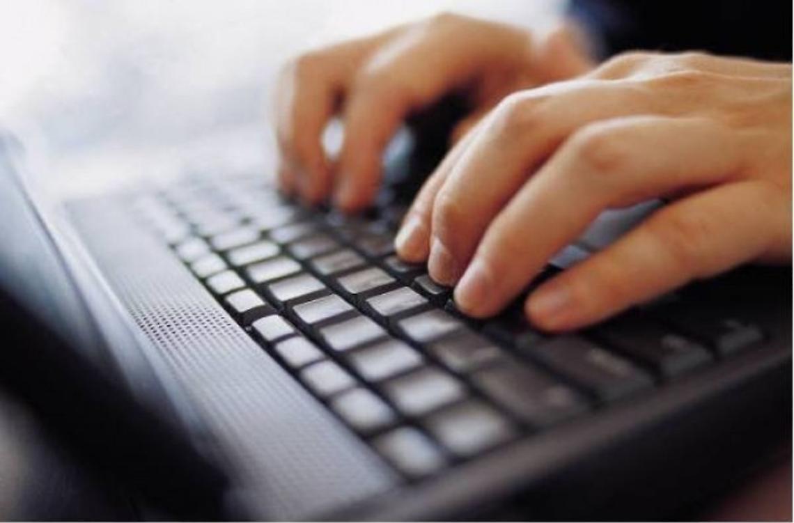Frode informatica a tour operator, 27 indagati e sequestro da 1,4 milioni
