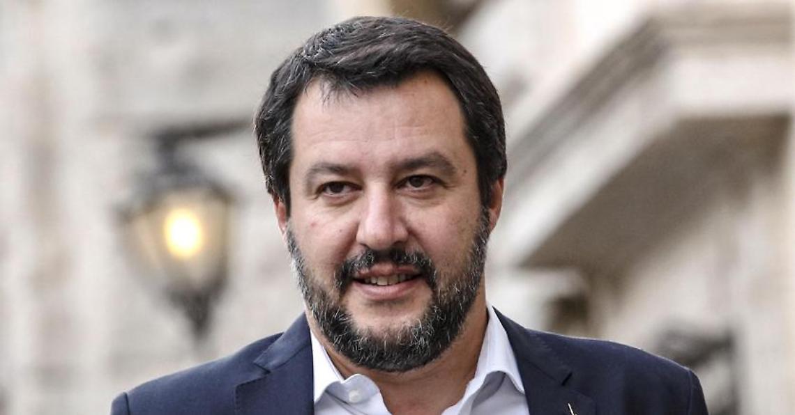 Salvini giovedì in Prefettura a Napoli, poi incontro con i preti di frontiera