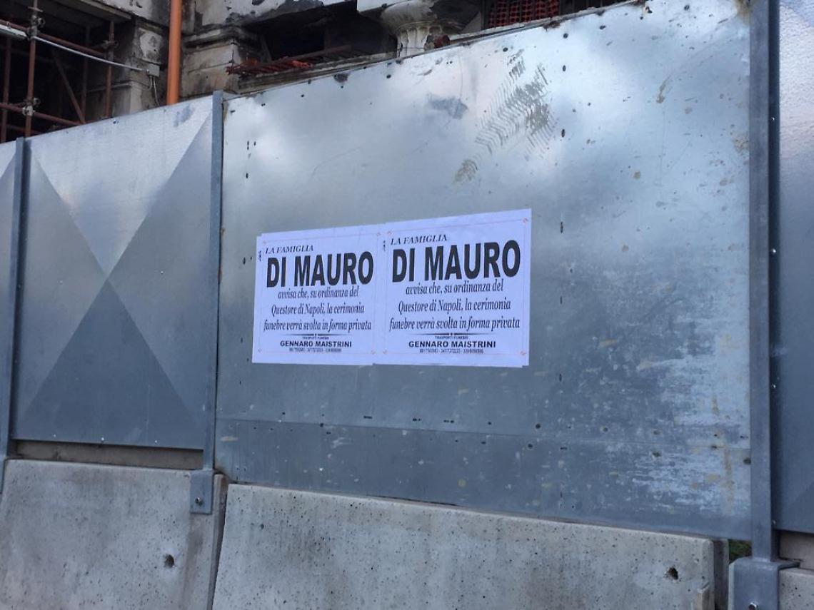 Funerali negati per il boss Di Mauro: trecento manifesti contro la decisione del Questore